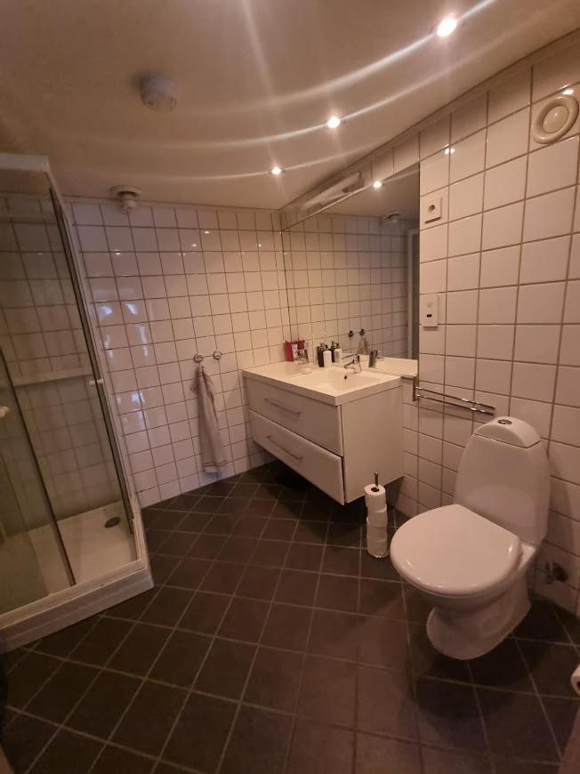 Private Guest Room In Cozy Apartment 트론헤임 외부 사진