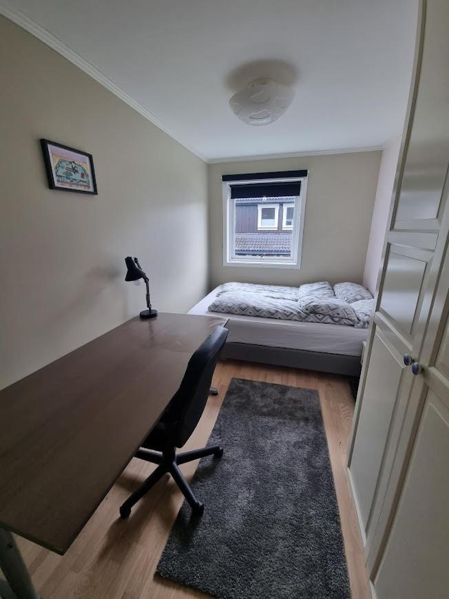 Private Guest Room In Cozy Apartment 트론헤임 외부 사진